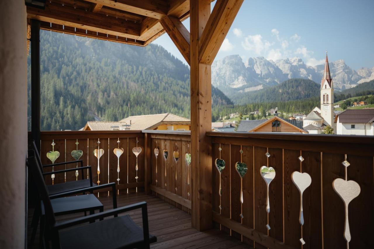 Berghotel Sanvi San Martino in Badia Exterior foto