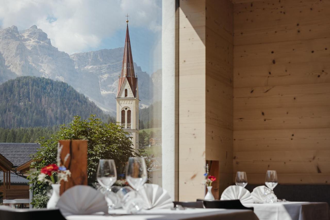 Berghotel Sanvi San Martino in Badia Exterior foto